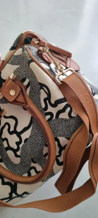 Bolso bowling Tous modelo Kaos con correa