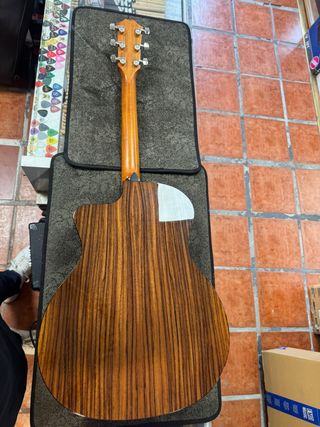 TAYLOR 214CE PLUS Guitarra Acústica