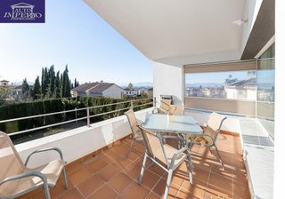 Chalet en venta en Cájar