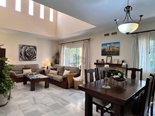 Chalet en venta en Bollullos de la Mitación