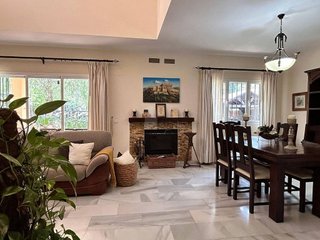 Chalet en venta en Bollullos de la Mitación