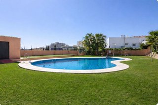 Casa adosada en venta en Torrequebrada en Benalmádena