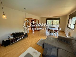 Chalet en venta en Cervelló