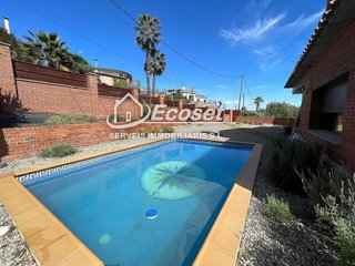 Chalet en venta en Cervelló