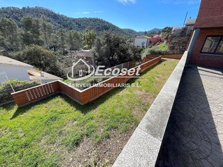 Chalet en venta en Cervelló