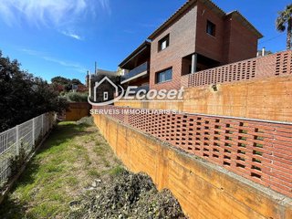 Chalet en venta en Cervelló