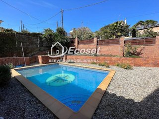 Chalet en venta en Cervelló
