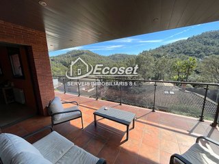 Chalet en venta en Cervelló