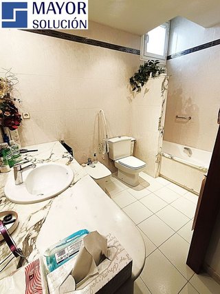 Chalet en venta en Parets del Vallès