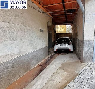 Chalet en venta en Parets del Vallès
