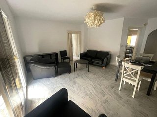 Piso en venta en La Carihuela en Torremolinos