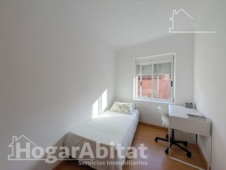 Piso en venta en Carolinas Bajas en Alicante