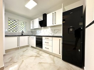 Piso en venta en Los Naranjos - Las Brisas en Marbella