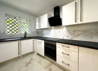 Piso en venta en Los Naranjos - Las Brisas en Marbella