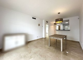Piso en venta en Los Naranjos - Las Brisas en Marbella