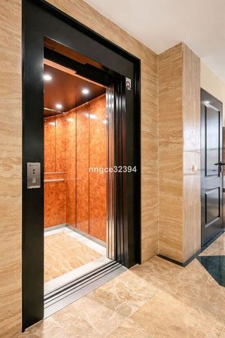 Piso en venta en Nueva Andalucía centro en Marbella