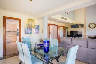 Chalet en venta en Palomares del Río