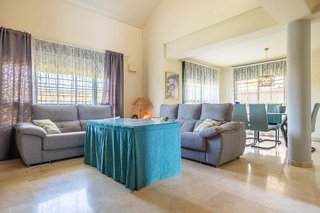 Chalet en venta en Palomares del Río