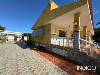 Chalet en venta en Alcalde Felipe Mallol en San Vicente del Raspeig/Sant Vicent del Raspeig