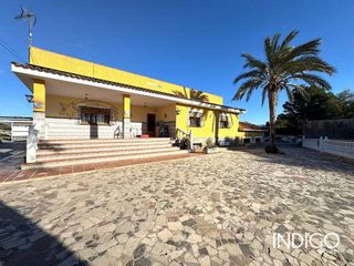 Chalet en venta en Alcalde Felipe Mallol en San Vicente del Raspeig/Sant Vicent del Raspeig