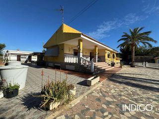 Chalet en venta en Alcalde Felipe Mallol en San Vicente del Raspeig/Sant Vicent del Raspeig