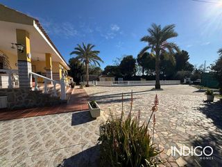 Chalet en venta en Alcalde Felipe Mallol en San Vicente del Raspeig/Sant Vicent del Raspeig