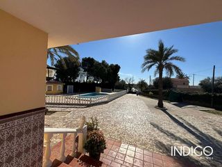 Chalet en venta en Alcalde Felipe Mallol en San Vicente del Raspeig/Sant Vicent del Raspeig