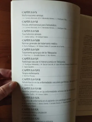 Libro antiguo de medicina flebopatías