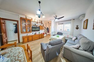 Casa adosada en venta en Zubia (La)