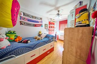 Casa adosada en venta en Zubia (La)