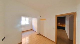 Piso en venta en Porta en Barcelona