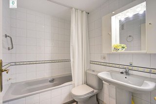 Piso en venta en Cervantes en Granada