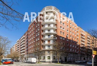 Piso en venta en Amara - Berri en San Sebastián-Donostia