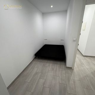 Piso en venta en El Barral Ferial en Coslada