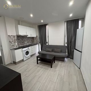 Piso en venta en El Barral Ferial en Coslada