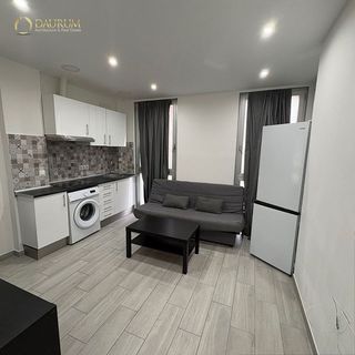 Piso en venta en El Barral Ferial en Coslada