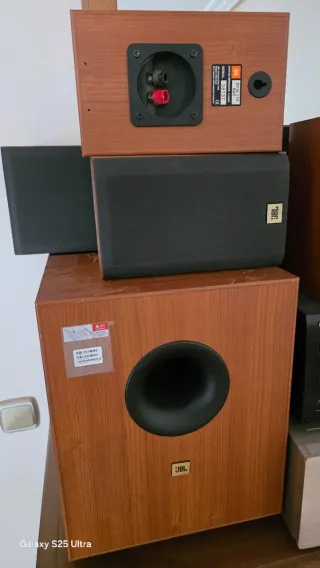 Amplificador y CD JBL