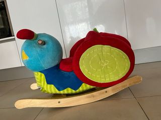 Balancín infantil oruga peluche