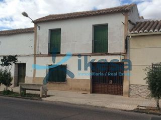 Casa adosada en venta en Moral de Calatrava