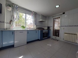 Casa pareada en venta en Velilla de San Antonio