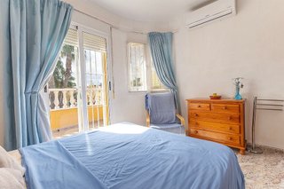Casa adosada en venta en La Siesta - El Salado - Torreta en Torrevieja