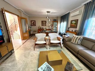 Casa adosada en venta en La Avanzada - La Cueva en Fuenlabrada