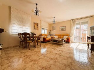 Casa pareada en venta en Loeches