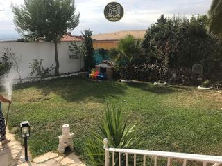 Chalet en venta en Linares