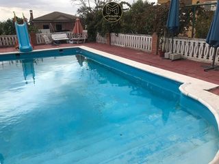 Chalet en venta en Linares