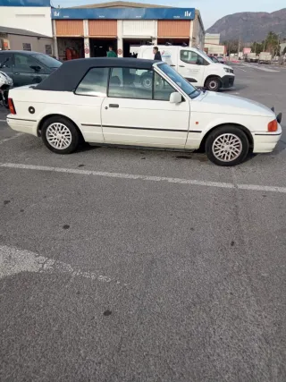 Ford Escort Cabriolet. 84.000 km