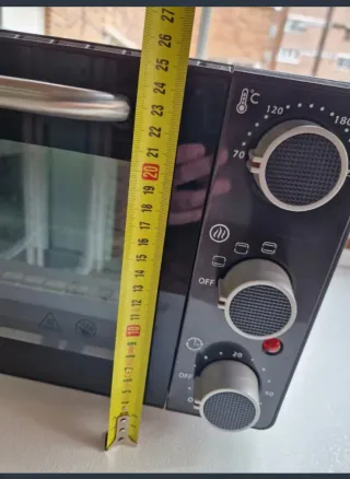 Mini horno eléctrico negro