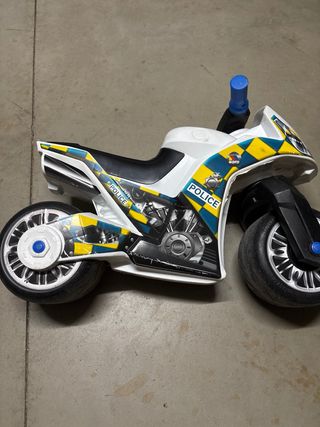 Moto de Equilibrio Infantil Policía