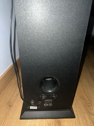 Barra de sonido negra.  Marca energy sistem