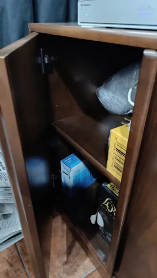 Mueble pequeño de madera